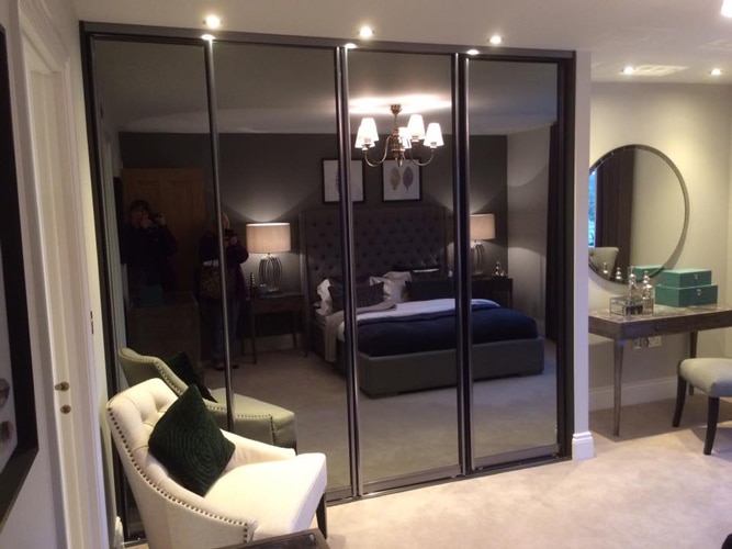 Mirrored Sliding Wardrobe